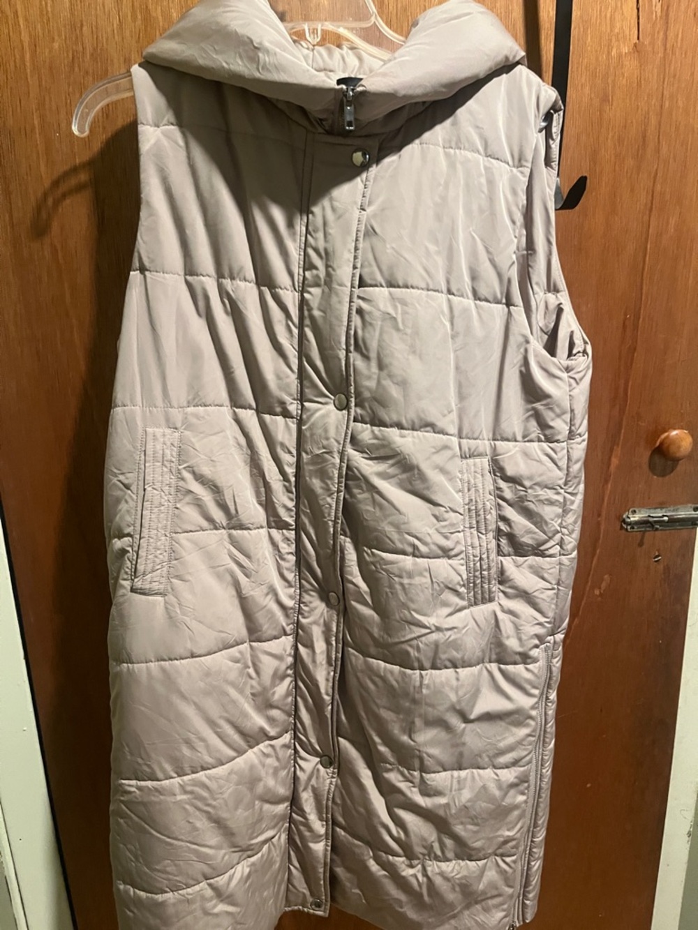 LEANY Long Quilted Puffer Vest w/ Hood – Beige/Taupe – Size M – Lightweight